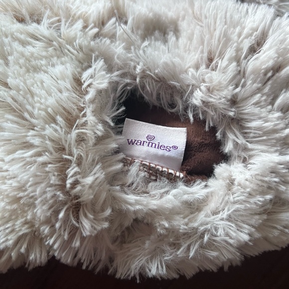 Marshmallow Brown Warmies Slippers - Picture 4 of 4